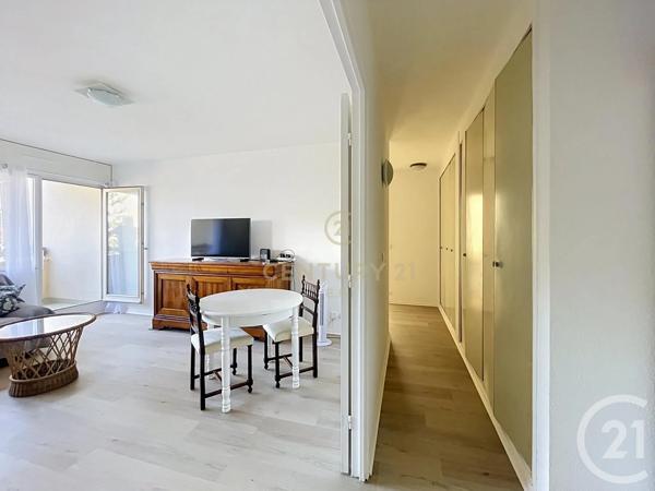 Appartement F4 à vendre  4 pièces - 80,06 m 2   NOISY LE GRAND  - 93
