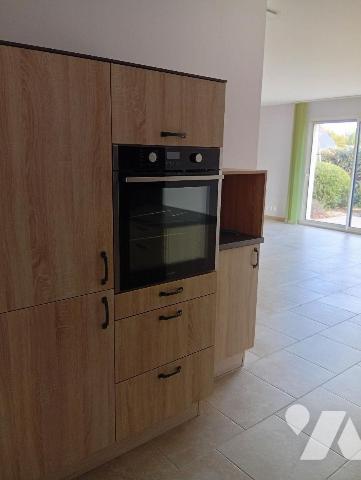 Maison à Vendre à Cellettes (41120) Loir-et-Cher (41)

Pavillon de plain-pied de 110,5 m2 con...