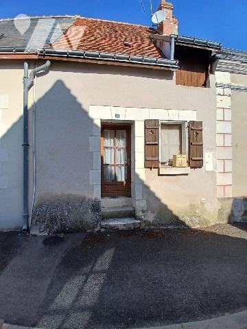 Petite maison en centre bourg à restaurer