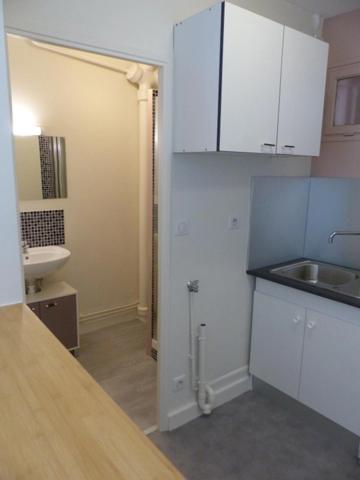 STUDIO avec parking à vendre à CHAMALIERES (63)