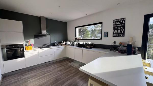 Vente Maison 5 pièces 133 m2 à Flayosc