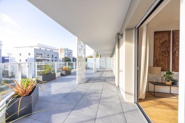 Appartement T4 avec terrasse