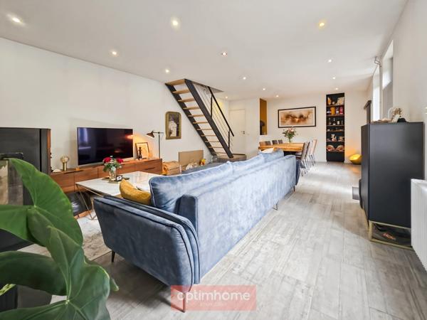 MAISON 145 m² 3 CH BUREAU DRESSING COUR EXPO SUD