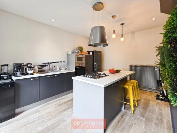 MAISON 145 m² 3 CH BUREAU DRESSING COUR EXPO SUD