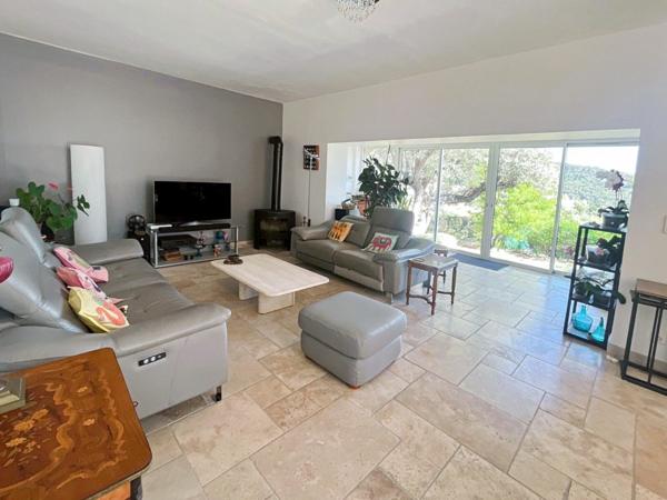 Maison à vendre    5 pièces •  Toulon