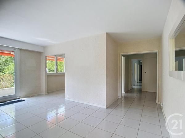 Appartement F5 à vendre  5 pièces - 100,38 m 2   GRADIGNAN  - 33