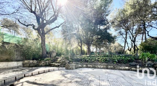 Maison à vendre 7 pièces 207 m² Aubagne