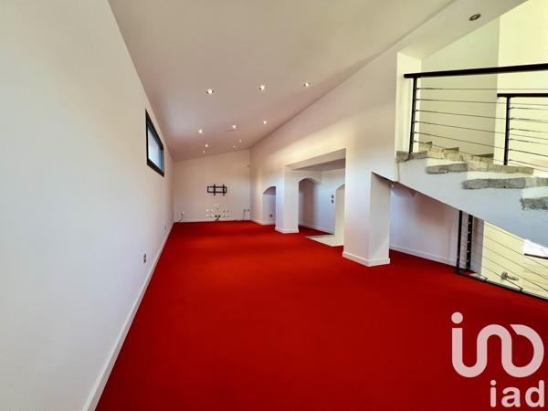 Maison à vendre 7 pièces 207 m² Aubagne