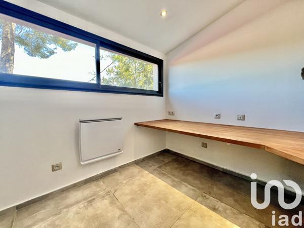 Maison à vendre 7 pièces 207 m² Aubagne