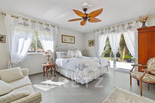 Élégante villa provençale de plain-pied au cœur d’un domaine paysager de 10 000 m²