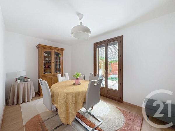 Maison à vendre  5 pièces - 199,79 m 2   ST JULIEN LES VILLAS  - 10