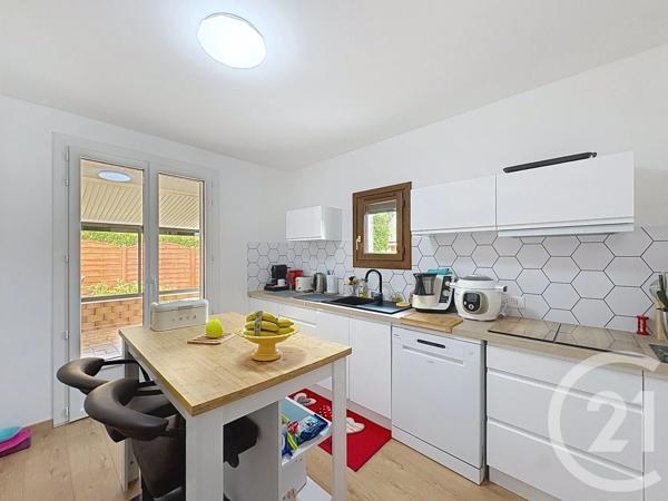 Maison à vendre  5 pièces - 199,79 m 2   ST JULIEN LES VILLAS  - 10