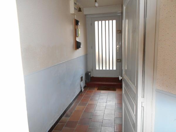 Maison centre-ville, 2 chambres, jardin.