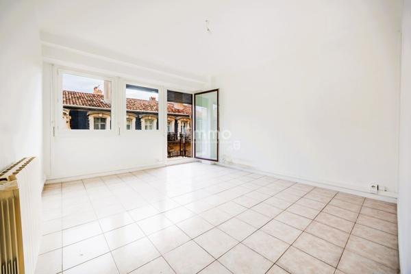 13006-13008/ Appartement spacieux/ Terrasse