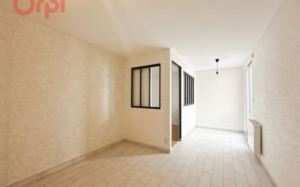 Appartement à vendre    2 pièces • 35,95 m2 La Ville-du-Bois