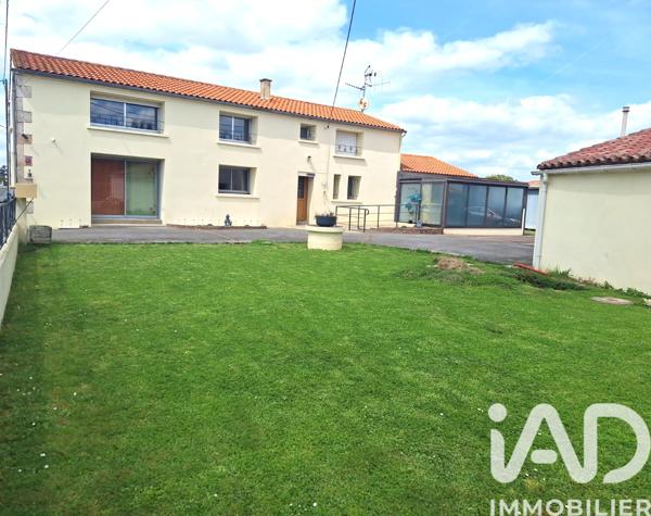 Maison à vendre 6 pièces 167 m² Doix lès Fontaines