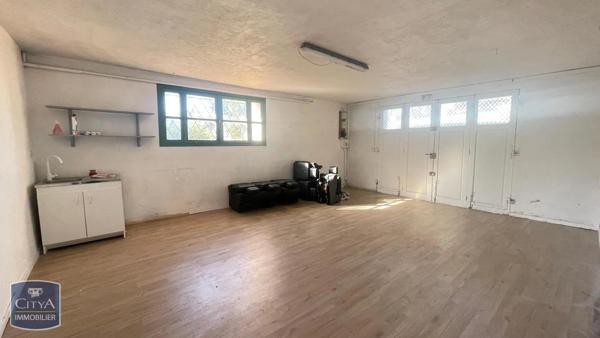 Maison à louer 6 pièces 201m² Antibes (06600)