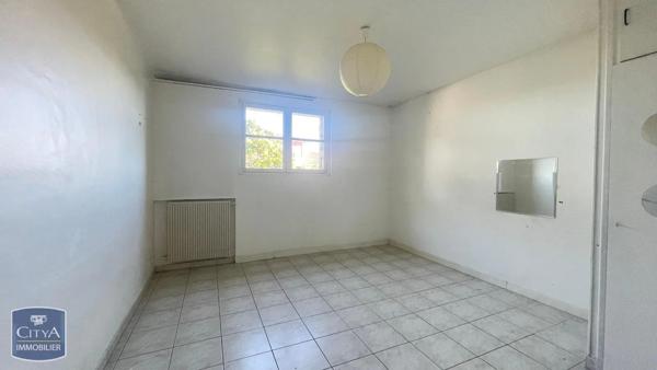 Maison à louer 6 pièces 201m² Antibes (06600)