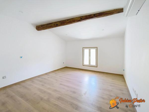 Maison de village 115 m² rénovée + garage + terrasse