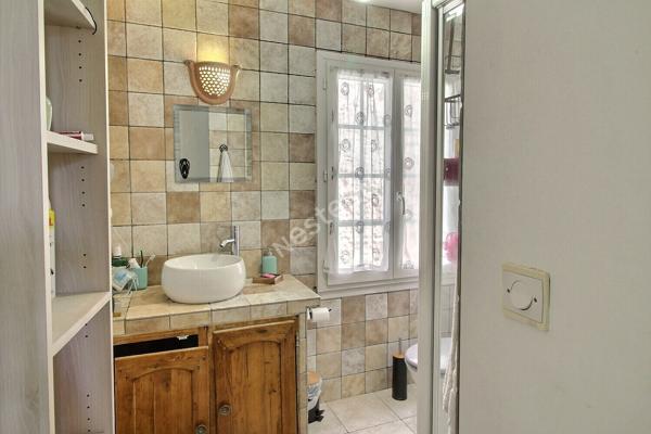 EPERNON CENTRE VILLE  APPARTEMENT 4 CHAMBRES