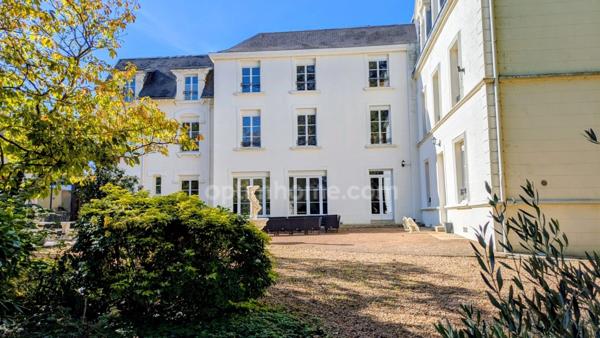 Demeure d'exception au coeur de Mamers 450m² habitables Jardin clos 1500m²