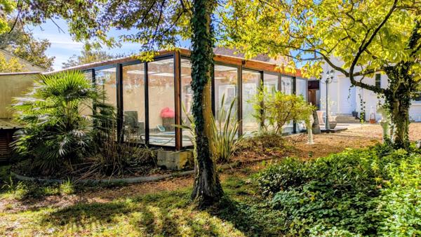 Demeure d'exception au coeur de Mamers 450m² habitables Jardin clos 1500m²