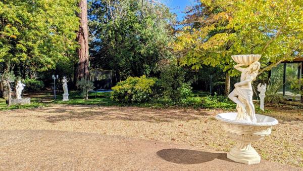 Demeure d'exception au coeur de Mamers 450m² habitables Jardin clos 1500m²