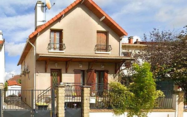 Maison à vendre    5 pièces • 129,14 m2 Le Blanc-Mesnil