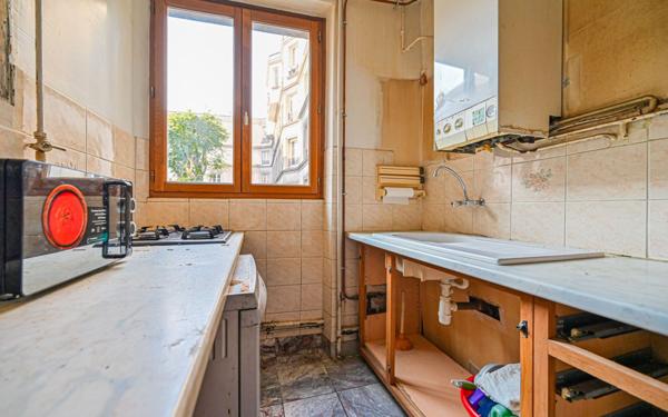 Appartement à vendre    3 pièces • 75 m2 Paris 18