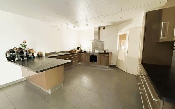 Appartement à vendre    5 pièces • 99 m2 Antony