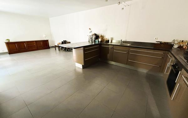 Appartement à vendre    5 pièces • 99 m2 Antony