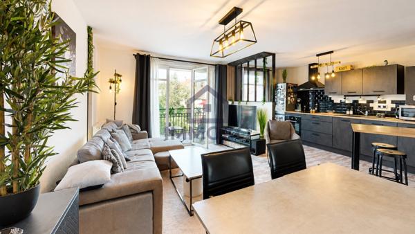 Superbe Appartement T4 avec balcon, garage et cave dans une résidence de standing