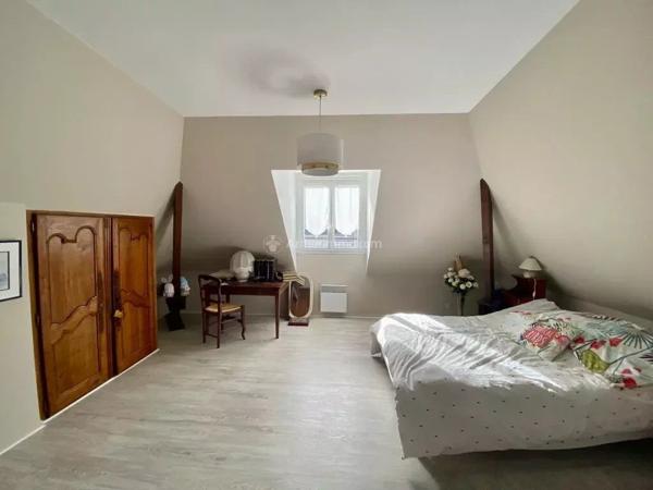 Vente Maison 8 pièces 238 m2 à La Chartre-sur-le-Loir