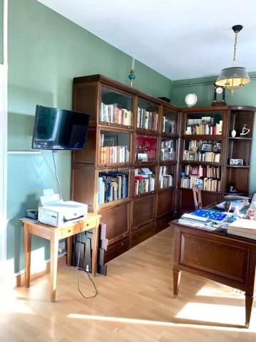 Vente Maison 8 pièces 238 m2 à La Chartre-sur-le-Loir