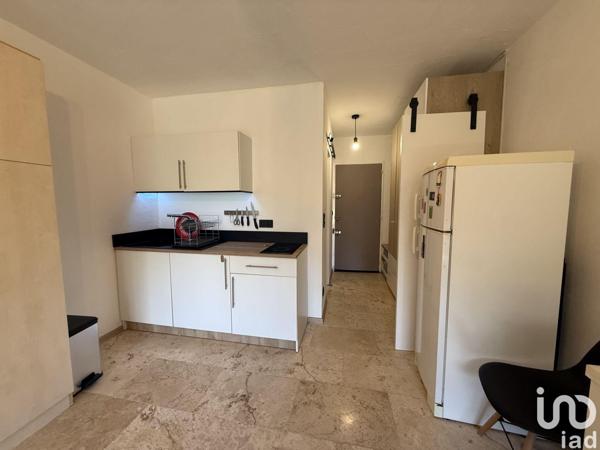 Location appartement 1 pièce 23 m² Peymeinade