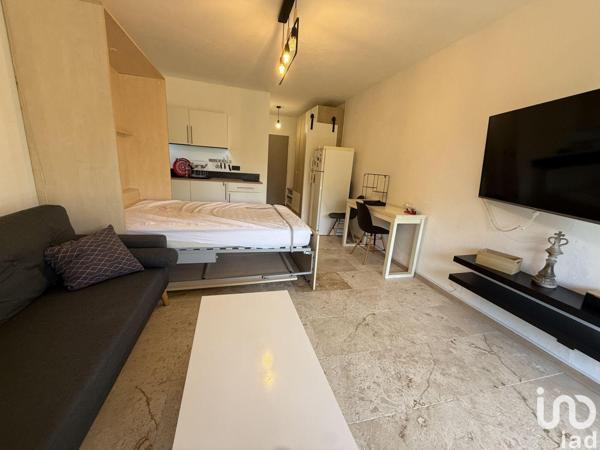 Location appartement 1 pièce 23 m² Peymeinade