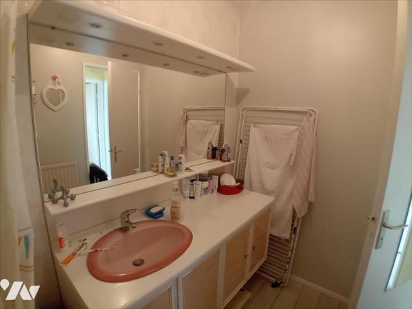 LE MANS SUD, appartement T2 en parfait état au 3ème étage.