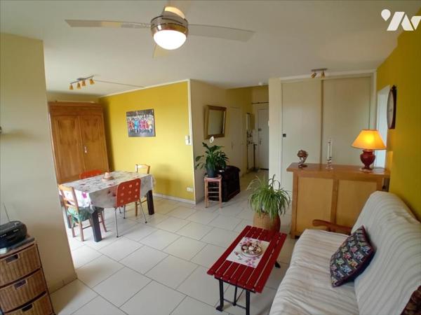 LE MANS SUD, appartement T2 en parfait état au 3ème étage.