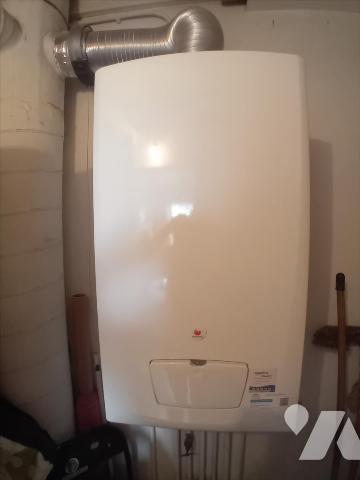 LE MANS SUD, appartement T2 en parfait état au 3ème étage.