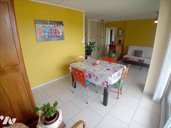 LE MANS SUD, appartement T2 en parfait état au 3ème étage.