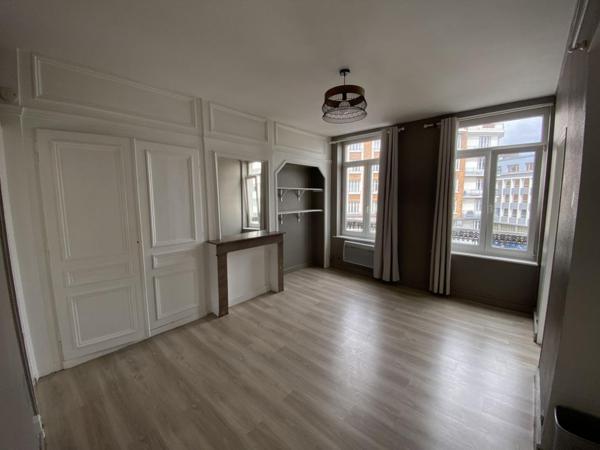 A LOUER : T2 à LILLE • Place Jacquard - République • 795 € CC • Réf. G264-2