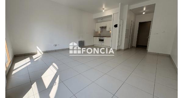 Location Studio 34.92 m² - Bougival 78380