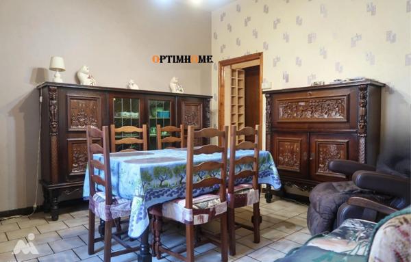 HERSERANGE, PROCHE DU LUXEMBOURG ET DE LA BELGIQUE, MAISON DE VILLE MITOYENNE DE 80 M² + 30M² DE COMBLES A AMENAGER + CAVES + TERRASSE + JARDIN