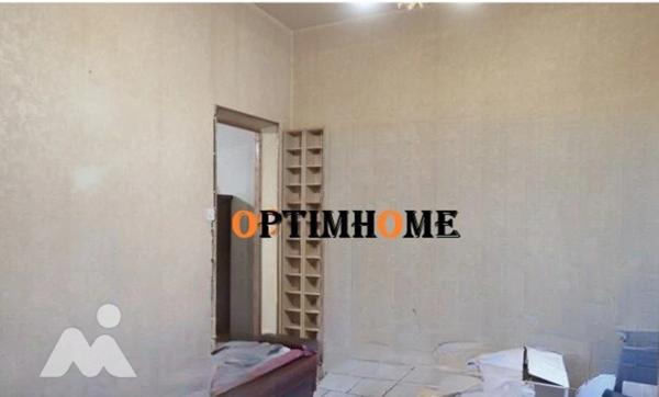 HERSERANGE, PROCHE DU LUXEMBOURG ET DE LA BELGIQUE, MAISON DE VILLE MITOYENNE DE 80 M² + 30M² DE COMBLES A AMENAGER + CAVES + TERRASSE + JARDIN