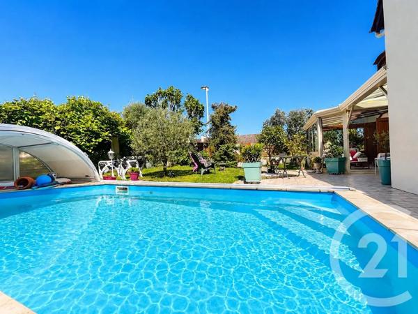 Maison à vendre  8 pièces - 220 m 2   MAGNANVILLE  - 78