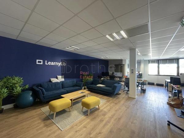 Bureau de 327 m² à louer à Bordeaux Sud-Ouest
