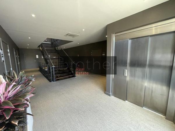 Bureau de 327 m² à louer à Bordeaux Sud-Ouest