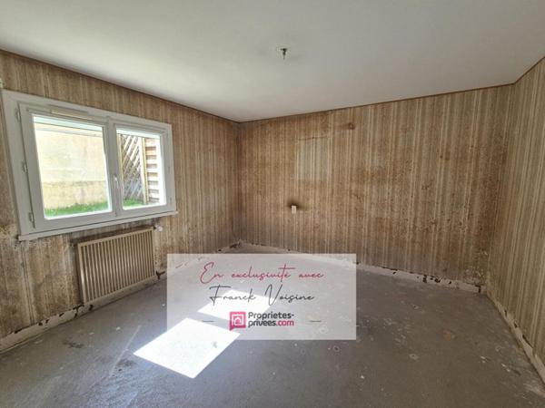 A VENDRE  en EXCLUSIVITE aux Herbiers, centre ville - Maison avec 4 chambres sur un terrain de  729 m2 env