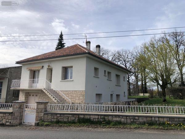Maison à vendre à Lacapelle-Marival dans le Lot (46120), ref : 46030/MAIS/397