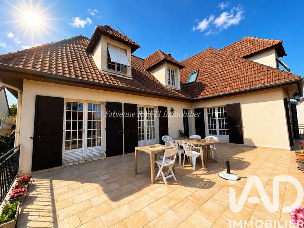 Maison à vendre 8 pièces 175 m² Carrières-sur-Seine